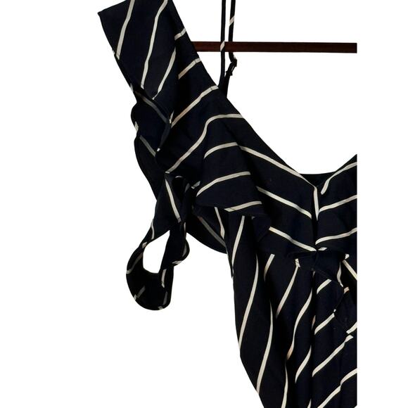 Kendall and Kylie Flowy Sundress New Size Medium - Picture 9 of 10